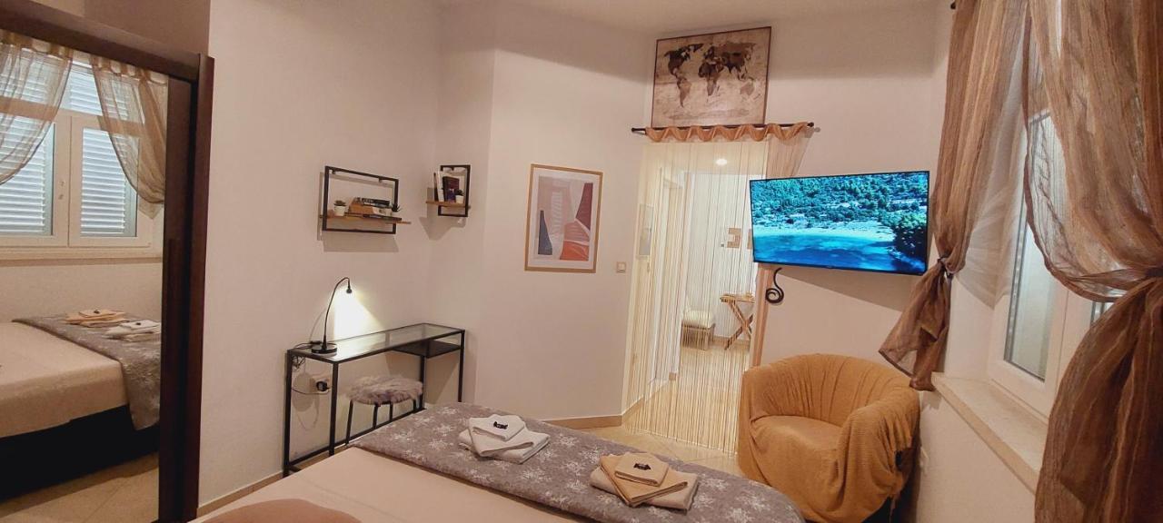 קורצולה Apartments Viva מראה חיצוני תמונה
