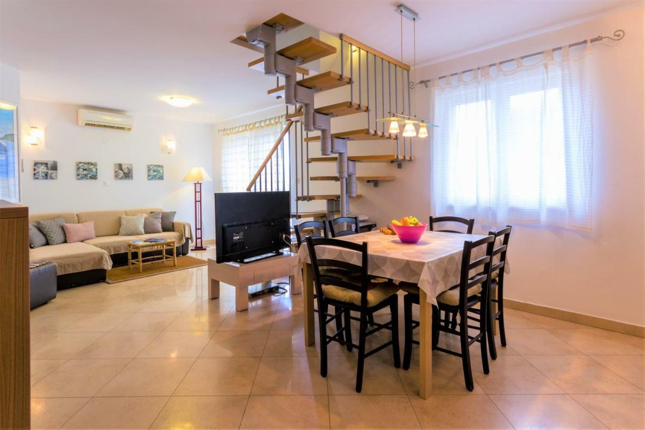 קורצולה Apartments Viva מראה חיצוני תמונה