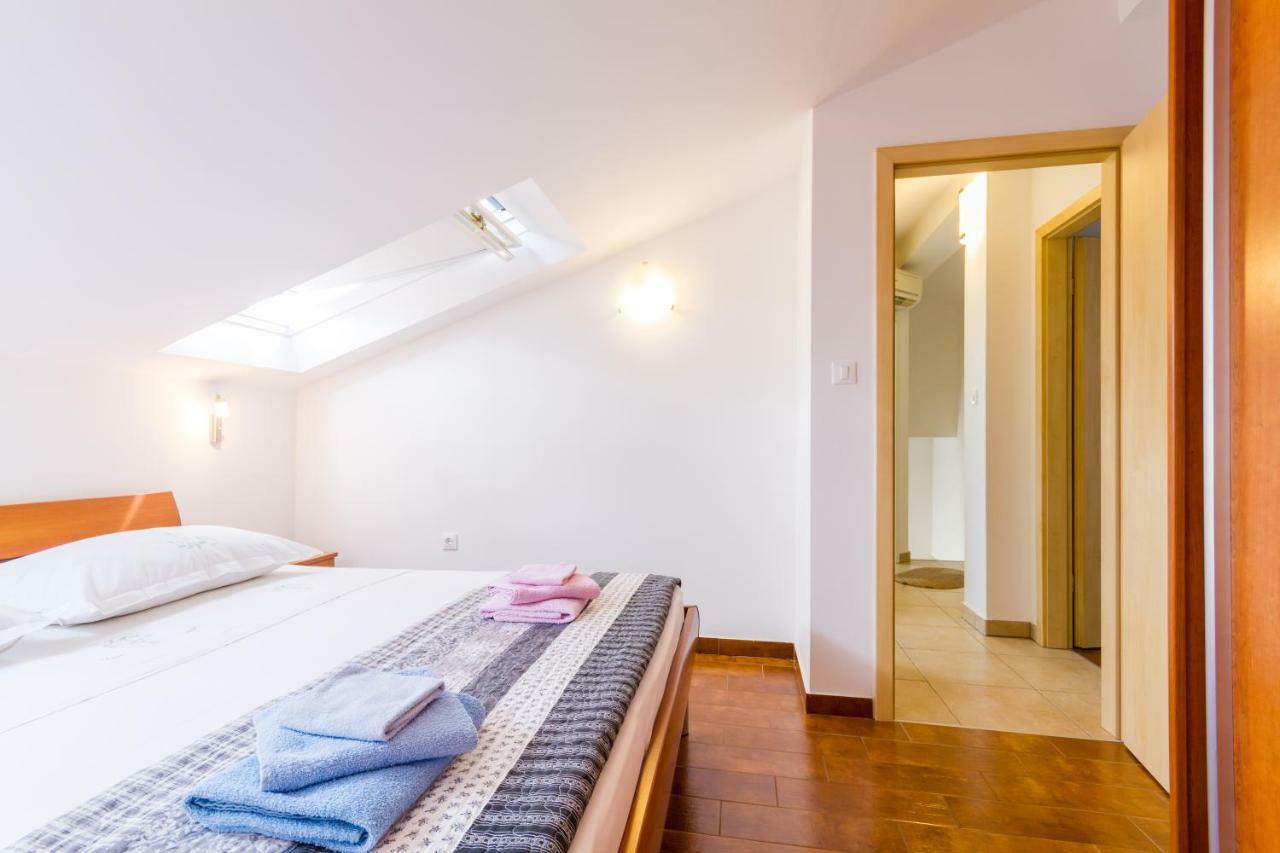 קורצולה Apartments Viva מראה חיצוני תמונה